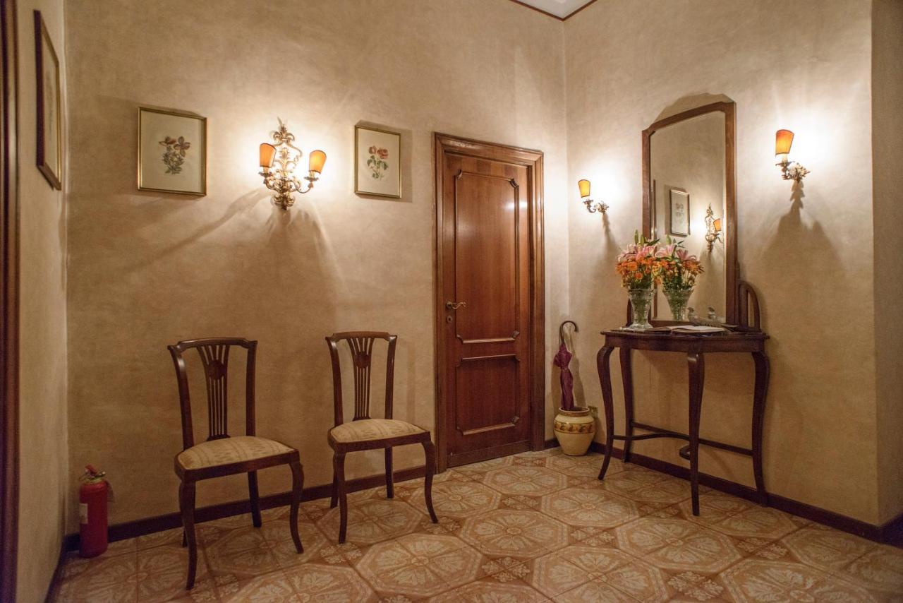 Amici Di Roma Lägenhet Exteriör bild